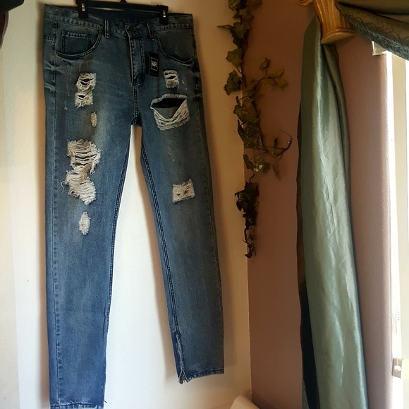 Young and Reckless men's distressed Jeans size 36 - Picture 2 of 8